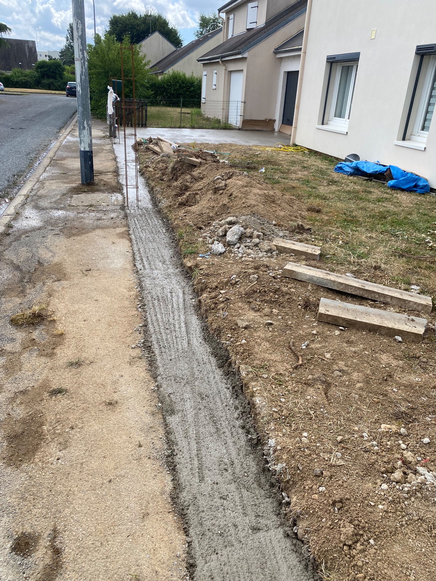 Dalle & mur de clôture — Gien (45)